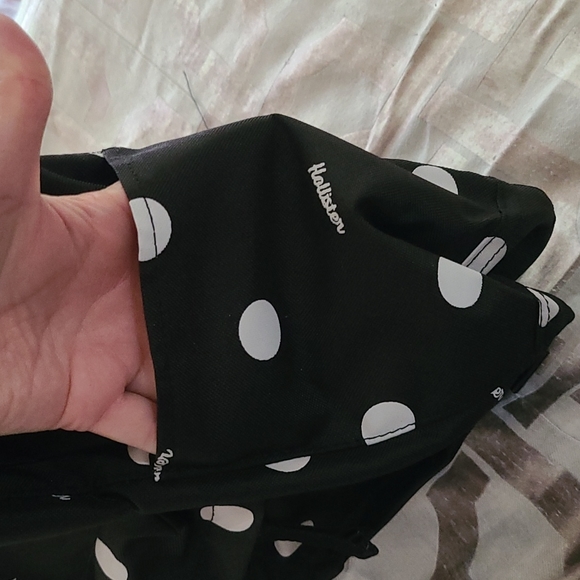 Hollister Polka-dot Simple Backpack - Picture 6 of 12